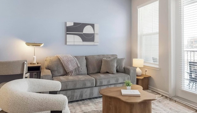 Landing | Stunning 1BD, Gym, Pool