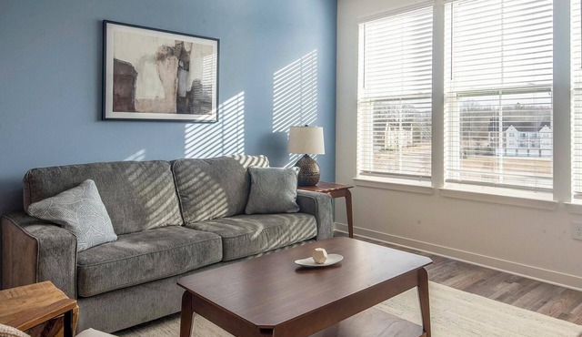 Landing | Stunning 2BD, Clubhouse
