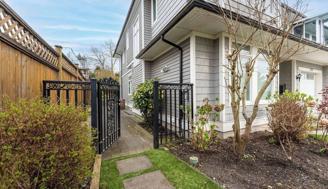 Large Family Suite | 2BR | Sleeps 5 | White Rock