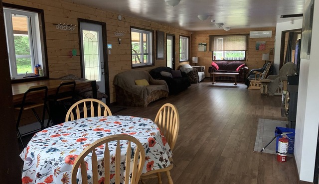 Large lakeside country house on 15 acre property