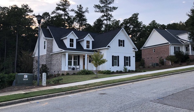 Large New Custom Home, Minutes to the Course