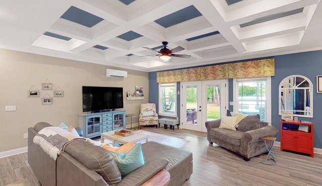 Large Waterfront Lake Murray Home w/Dock