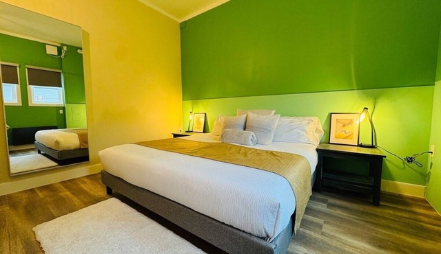 Le Bon Lit Downtown Sutie