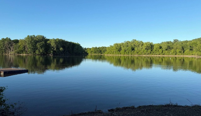 Le Petit Manitou | Where Montréal disappears and nature takes over