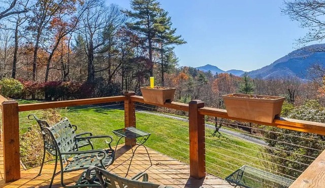 Leggacy Heights – Mountain Views, Cozy Vibes, Minutes from Town
