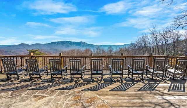 Lg Groups EPIC view HotTub FirePit Theater