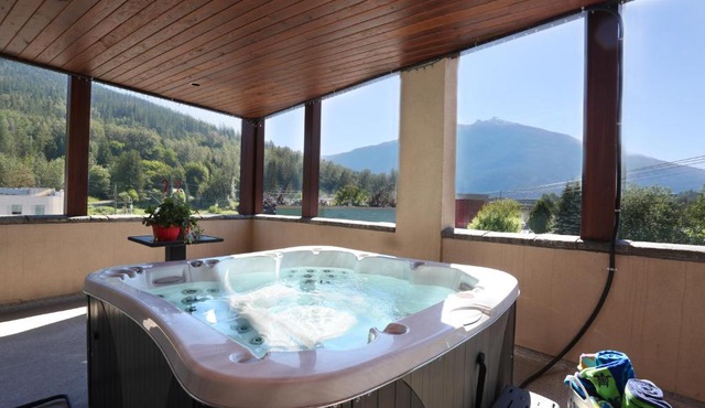 Lily glacier suite at silver bear condos