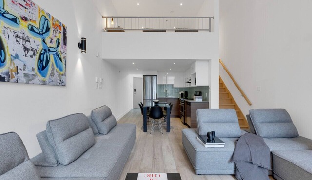 LiV MTL Downtown-403 Spacious Duplex + Mezzanine