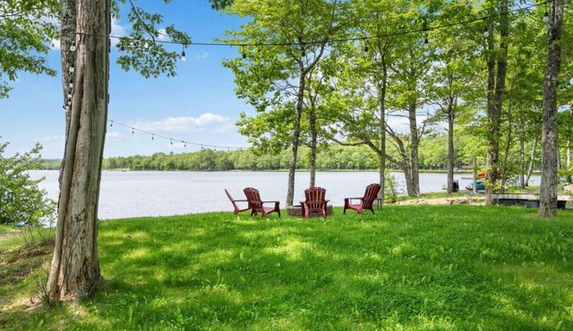 Loon Lodge on the Lake