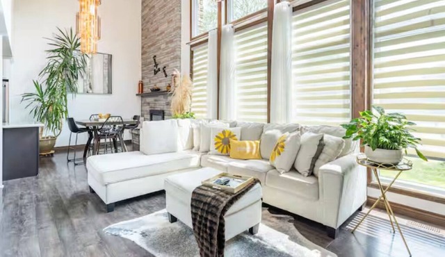 Luxury modern cottage home 5mins to Southhampton Beach