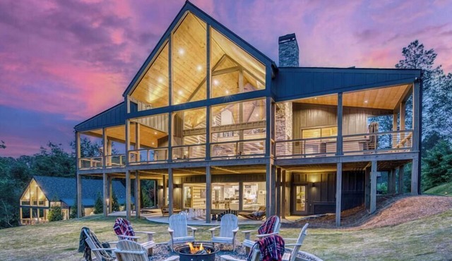 Luxury Mountain Retreat with Hot Tub, Sauna, and Theater