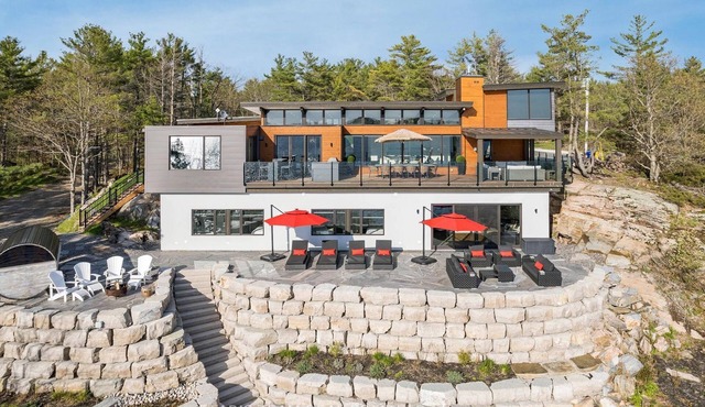 Luxury Muskoka Waterfront Cottage | 5BR | Sauna, EV Charger, Sleeps 12