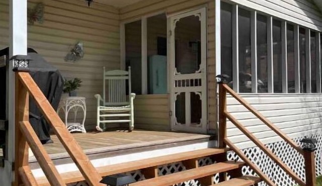 Madawaska River Retreat