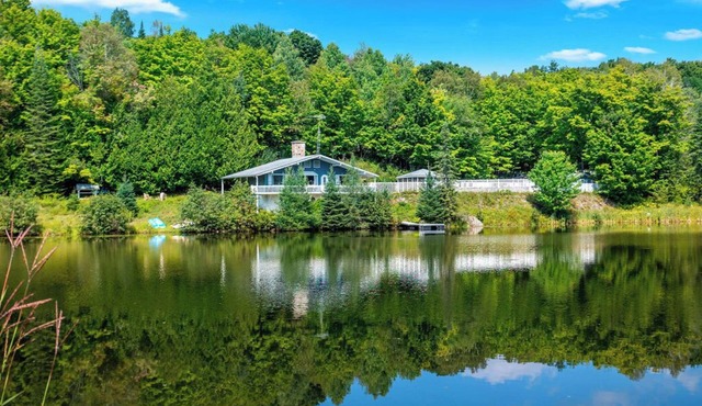 Magnifique Chalet - Bord DE LAC ET Piscine