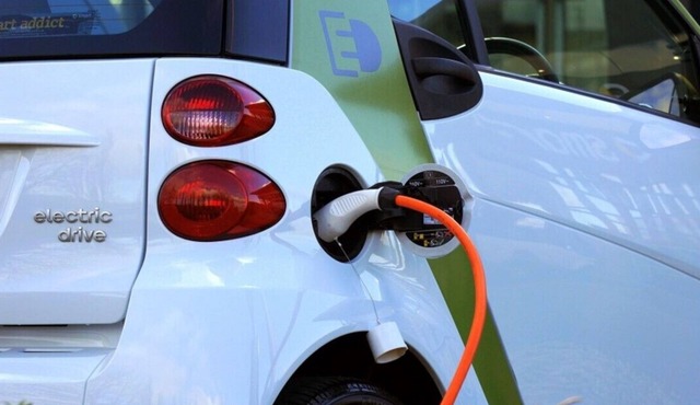 MERLOT SUNSET - FREE Electric Vehicle Charging with every Reservation