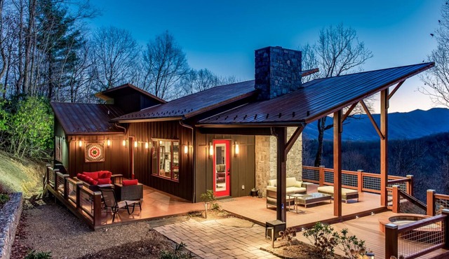 Misty Glen. Modern Mnt Retreats. The Sugar Maple