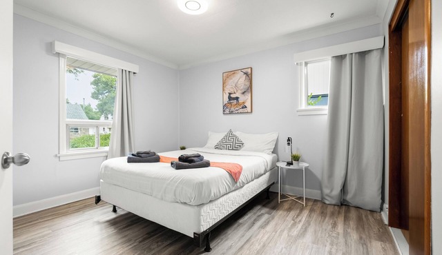 Modern 2 Bedroom Home In A Prime Location