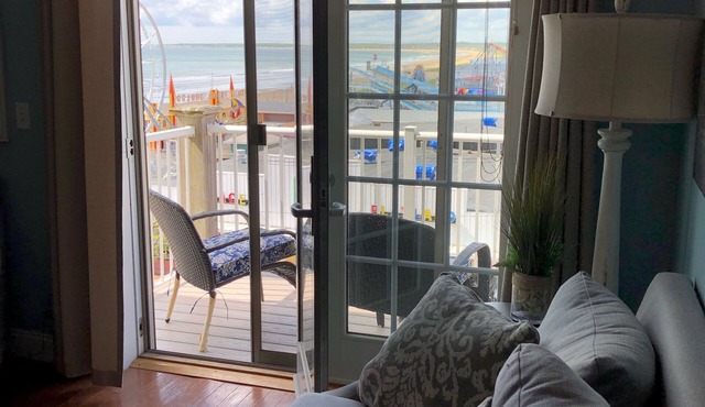 *Modern*GRAND VICTORIAN*OCEAN VIEW*FAMOUS PIER *3 BEDRM*UNIT 510 in Old Orchard Beach