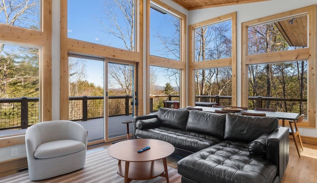 Modern Mountain Lodge with a View