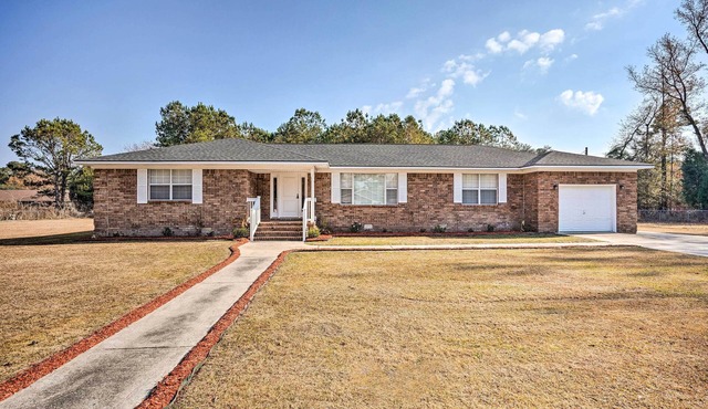Moncks Corner Home w/Yard Near Lake Moultrie