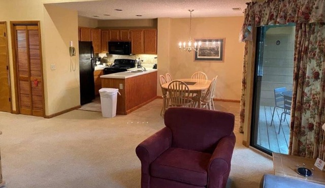 Nature is Calling! 2 Convenient Units with Kitchen, 3 Pools, Free Parking