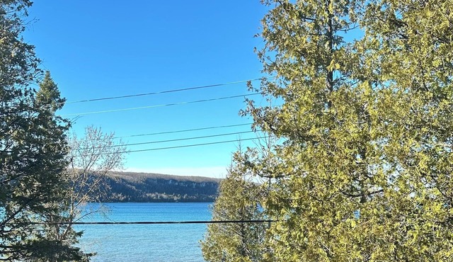 NEW! Family Waterfront Retreat - Kayaks, Paddleboards & Ping pong - Sleeps 12