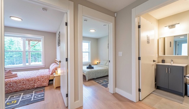 New Luxury 2BR, 1 BR, Living Space & Kitchen Near Downtown Halifax