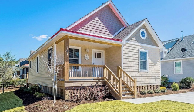 New Outer Banks Golf Cottage