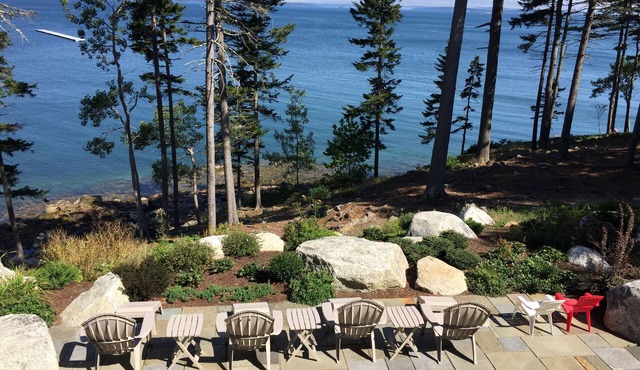 NEW WEEKS OPEN TO OCT, 5 Star Oceanfront new Home sleeps 14 Acadia NP Bar Harbor