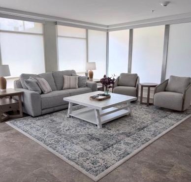 Newly renovated Apartment with King Bed and Free parking
