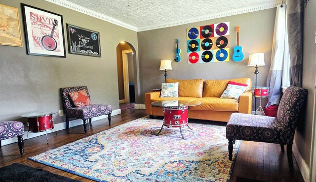 ♪No Chores! Artsy East Side Near Great Music+Food, Quiet Home w/Free Parking ♪