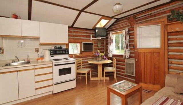 North Shore Cottages