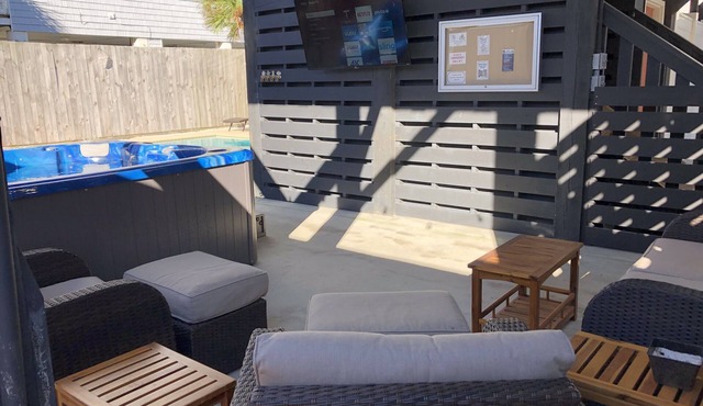 OCEAN CALLING - 2nd row Luxury Private Beach Home w/Pool, Hot Tub & Outdoor TV