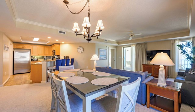 Ocean Front, 1602 Royale Palms, full resort access!