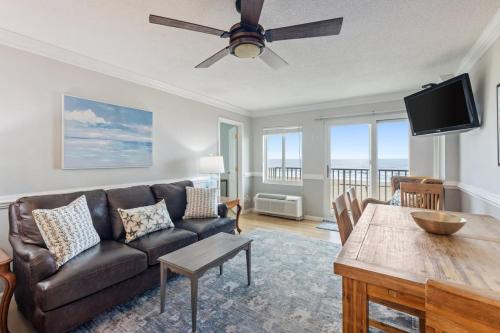 Oceanfront Condo, Heated Pool, Fitness Center