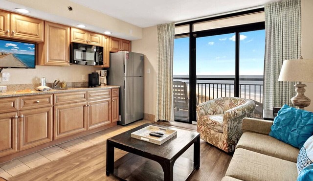 Oceanfront Views, Pool & Lazy River