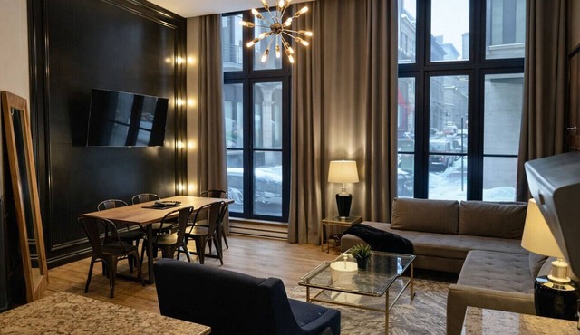 Old Montreal 4BR & 2 floors loft Hotel