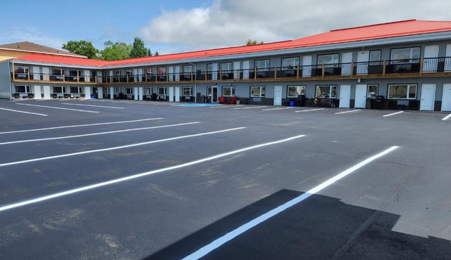 Outdoorsman Motel