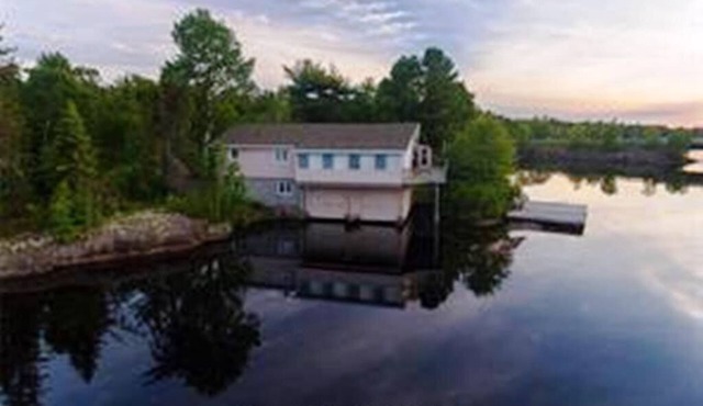 Paradise on the water