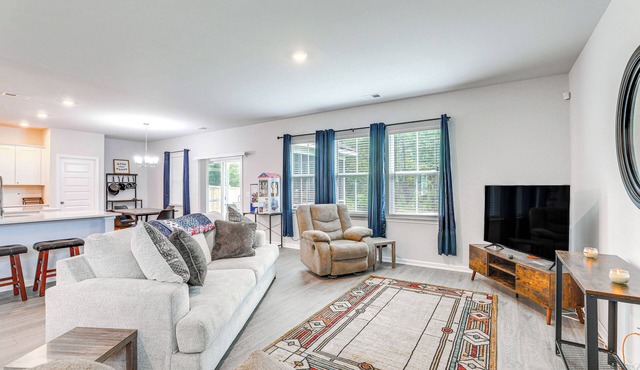Patio & Backyard: Spacious Home in Moncks Corner