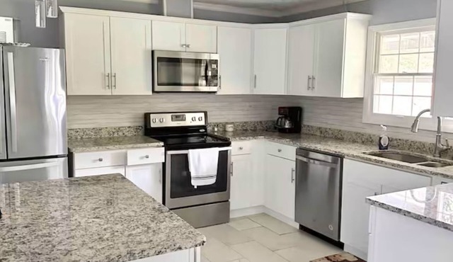 Perfect 3-bedroom House with AC in serene Gray