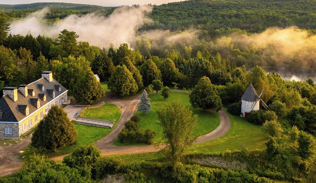 Perfect Family Getaway w/Fireplace Across Iconic Mill | Mauricie National Park