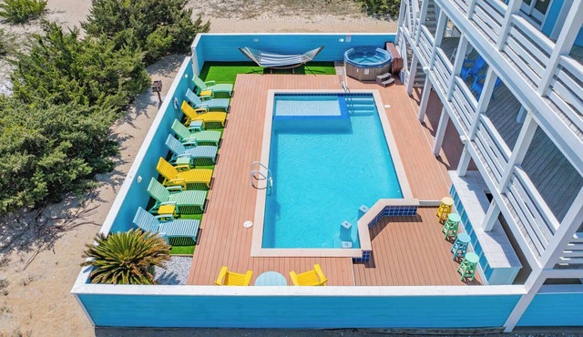 Premier Oceanfront Dog Friendly with Pool, Hot Tub, Elevator, Theater, Tiki Bar