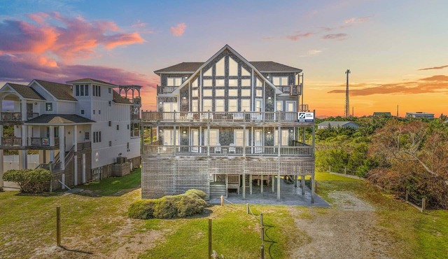 Premier Semi-Oceanfront Dog Friendly w/Pool, Hot Tub, Game Room, Cargo Lift