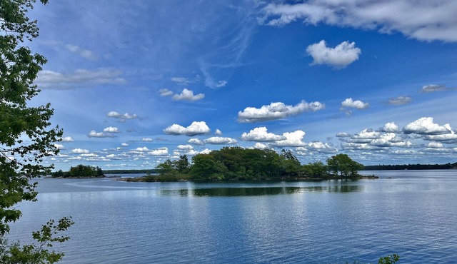 Private, cozy Cottage in 1,000 Islands area on St. Lawrence River