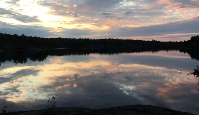 Private Waterfront Cottage on Historic French River - Sunsets & Stars
