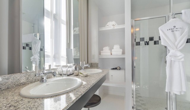 Proximity Hotel