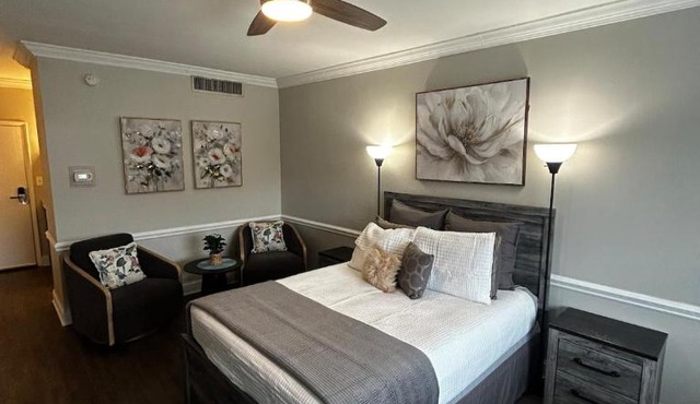 Quaint Mins to Atrium Health & Panthers Stadium