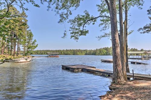 Quaint Tignall Cabin w/Deck & Private Dock!