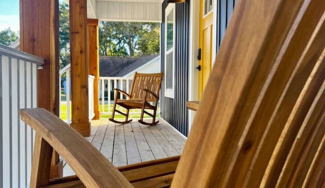 Quiet 2 Bedroom home near the Beach!